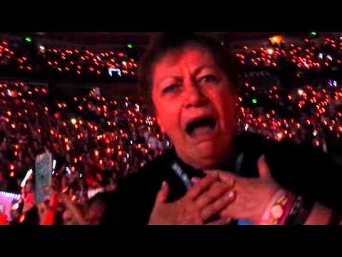 72 Year old Granda Wows Taylor Swift Concert by Mick Jagger 72 Year old Granda Wows Taylor Swift Concert by Mick Jagger