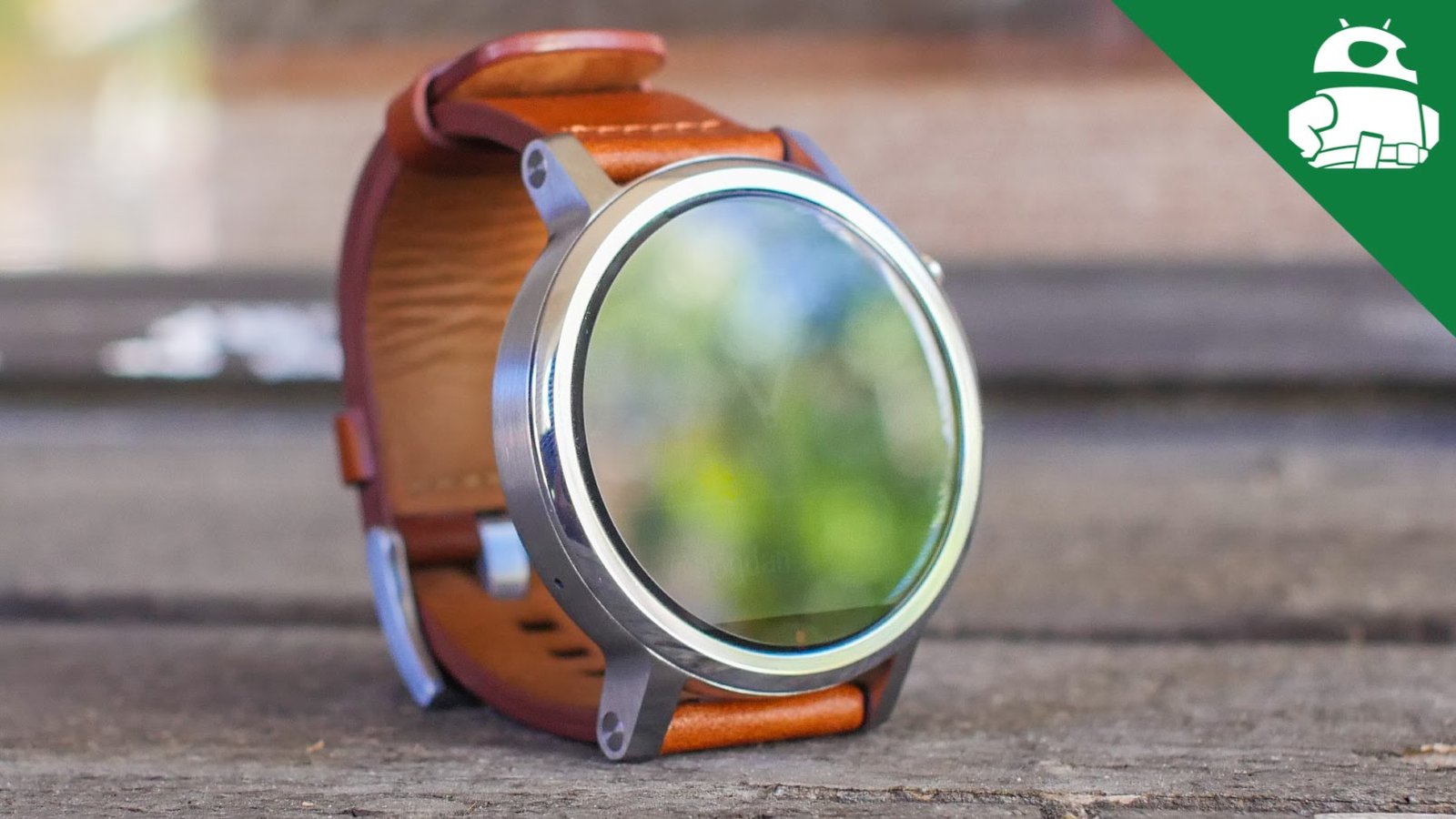 Moto 360 2nd Gen is Stylishly rounded Moto 360 2nd Gen is Stylishly rounded